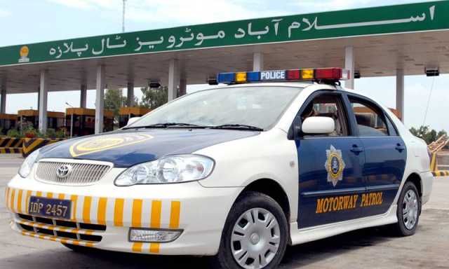 موٹروے پیدل کراس کرنامہنگا پڑا گیا، شہری کے خلاف مقدمہ درج