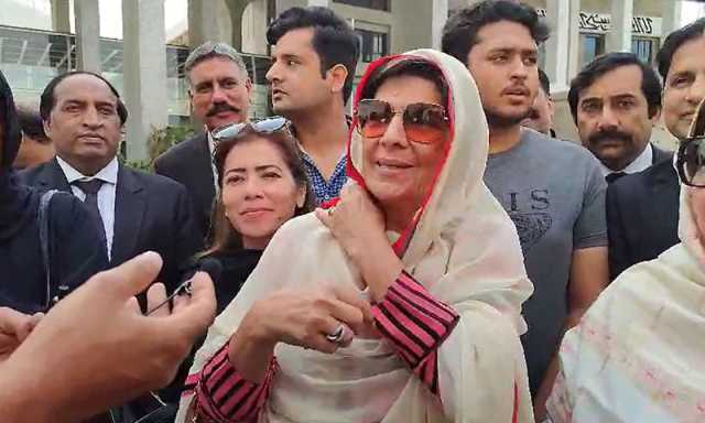 عمران خان کو خیبرپختونخوا حکومت نے نہیں، پورے سسٹم نے مائنس کیا، علیمہ خان