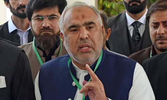 پی ٹی آئی 4 منحرف اراکین قومی اسمبلی کے خلاف اسپیکر کو ریفرنس بھیجے گی، اسد قیصر