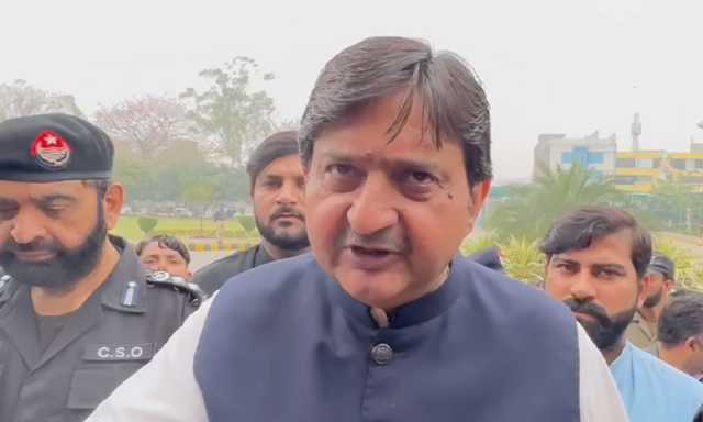 پنجاب اسمبلی: 26 معطل ارکان کے خلاف نااہلی ریفرنسز، اسپیکر کی جانب سے ذاتی سماعت کا فیصلہ