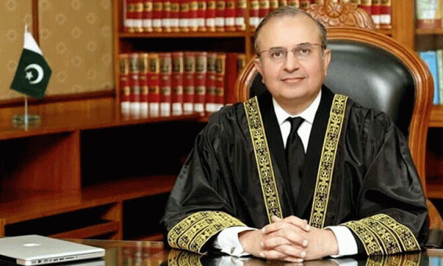 جسٹس منصور علی شاہ نے بطور قائم مقام چیف جسٹس پاکستان ذمہ داریاں سنبھال لیں