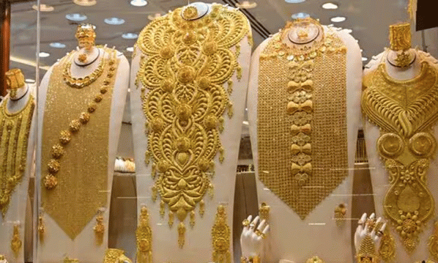 سونے کی فی تولہ قیمت میں 5900 کا بڑا اضافہ