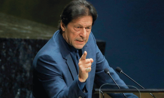 عمران خان کو مائنس کر دیا گیا، علیمہ خان