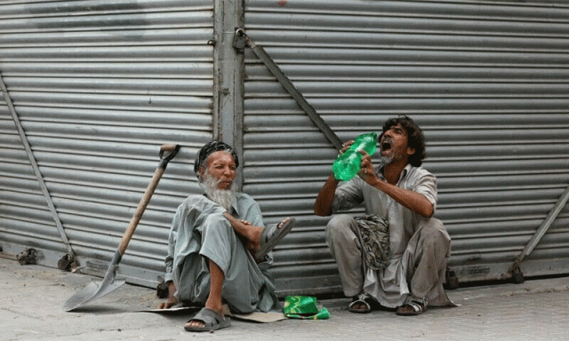 پنجاب میں مزدور کی کم از کم اجرت 40 ہزار روپے مقرر کرنے کا فیصلہ