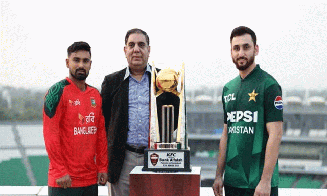 آخری ٹی20: پاکستان کا بنگلہ دیش کے خلاف ٹاس جیت کر فیلڈنگ کا فیصلہ