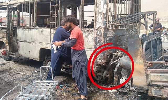 کوئٹہ: زرنج اور بس میں خوفناک تصادم، آگ لگنے سے 6 افراد جاں بحق، 7 زخمی