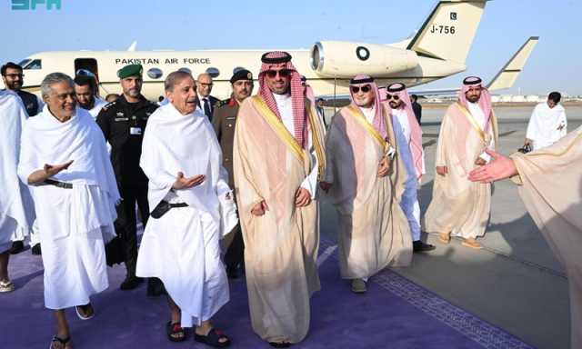 وزیراعظم شہباز شریف 2 روزہ دورے پر سعودی عرب پہنچ گئے، گورنر جدہ نے استقبال کیا