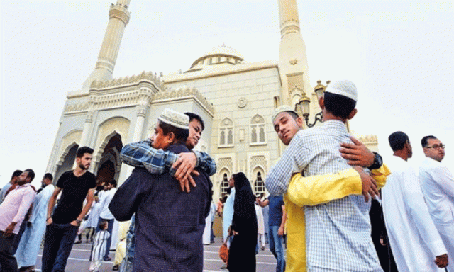 ملک بھر میں عید الاضحیٰ مذہبی جوش و جذبے کے ساتھ منائی جارہی ہے