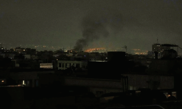 اسرائیلی حملے سے ایران میں نقصانات، پاسداران انقلاب کا انٹیلیجنس ہیڈکوارٹر تباہ کرنے کا بھی دعویٰ
