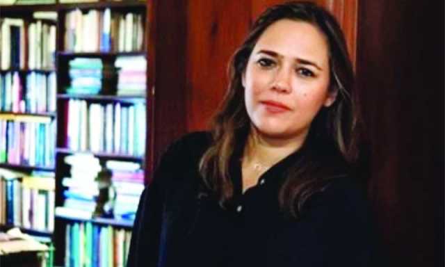 پروڈکشن ہاؤسز سے ہربار پیسے مانگنے پڑتے ہیں جیسے ہم بھکاری ہوں، مہرین جبار کا کڑوا سچ