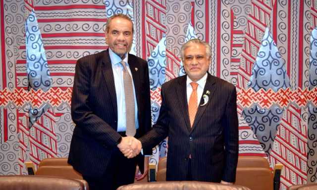 وزیر خارجہ اسحاق ڈار کی نیویارک میں کویتی ہم منصب سے ملاقات