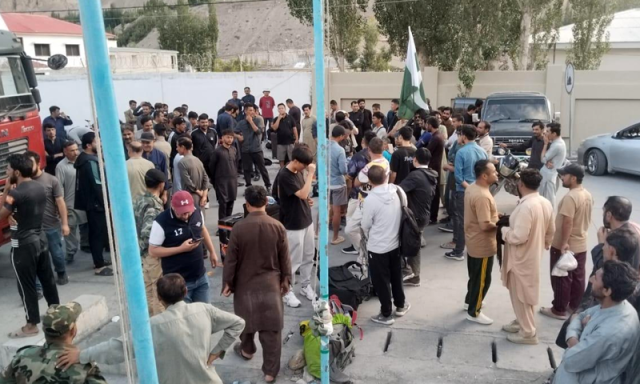 ہنزہ: سوست میں تاجروں کا دھرنا آٹھویں روز میں داخل، پاک چین سرحدی تجارت معطل
