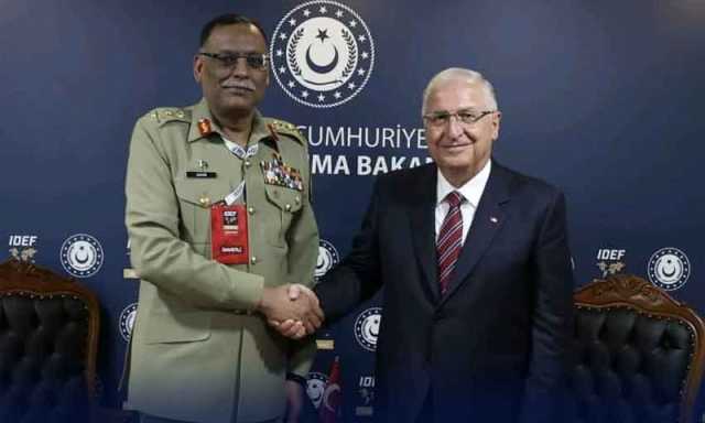 جنرل ساحر شمشاد مرزا کی بین الاقوامی دفاعی صنعتی میلے میں شرکت، عسکری حکام سے ملاقاتیں