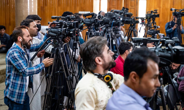 میڈیا اداروں کو ادائیگی اپنے ملازمین کو بروقت تنخواہیں دینے سے مشروط ہوگی، پنجاب حکومت کا فیصلہ
