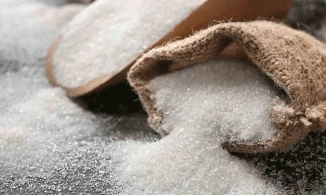 اسحاق ڈار کی زیرصدارت اجلاس، 5 لاکھ میٹرک ٹن چینی درآمد کرنے کا فیصلہ برقرار