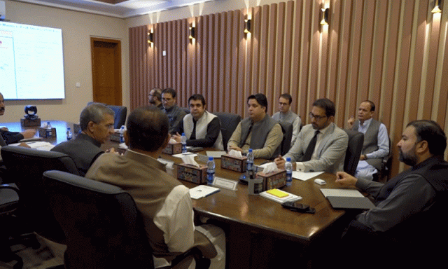 بلوچستان میں سڑکوں کے ترقیاتی منصوبے بروقت مکمل کرنے کی ہدایت