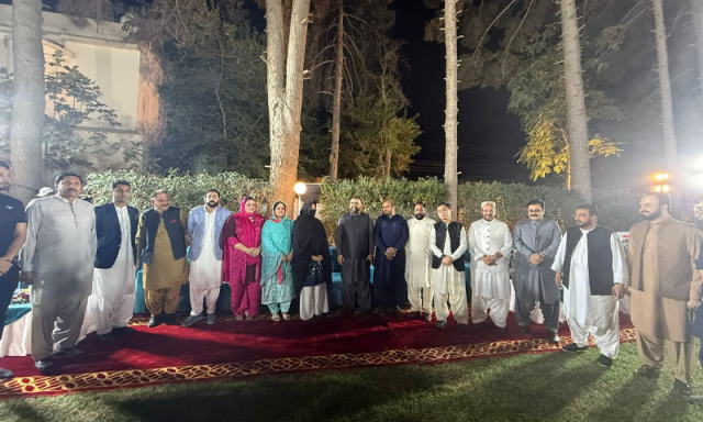 مسائل بندوق سے نہیں، مذاکرات سے حل ہوتے ہیں، ینگ پارلیمنٹری فورم