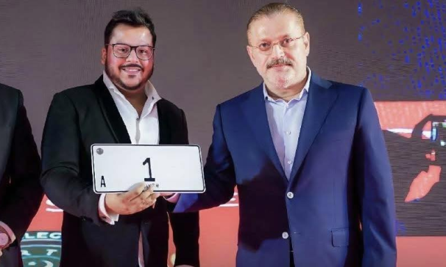 10 کروڑ روپے میں نمبر پلیٹ خریدنے والے تاجر مرحوم مزمل کریم پراچہ کون تھے؟