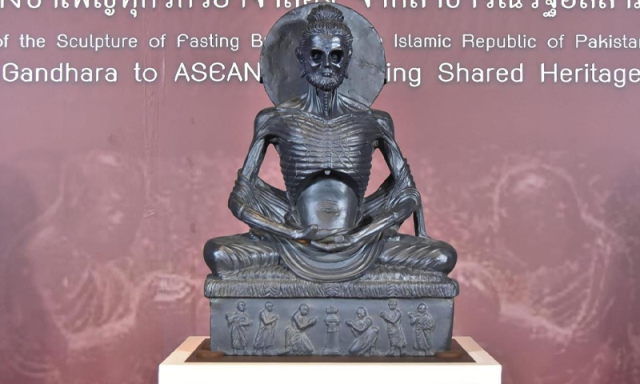 پاکستان کا تھائی لینڈ کو بھی ’بدھا‘ کے تاریخی مجسمہ کا تحفہ