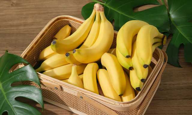 روزانہ کیلا کھانے سے جسم میں کیا مثبت تبدیلیاں آتی ہیں؟