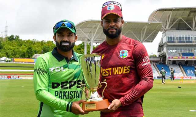 پاکستان نے ویسٹ انڈیز کو پہلے ون ڈے میں 5 وکٹوں سے شکست دیدی