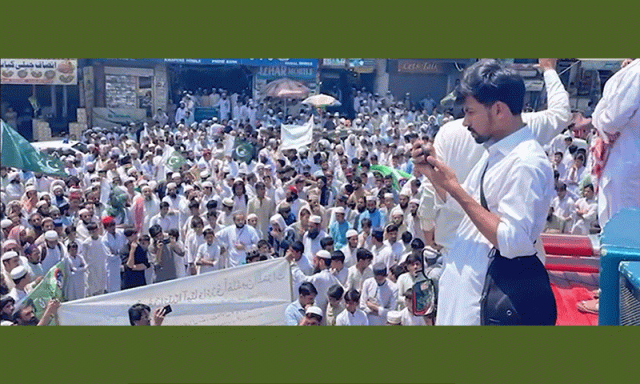 سوات کے مختلف علاقوں میں فتنہ الخوارج کے خلاف اور پاک فوج کے حق میں ریلیاں