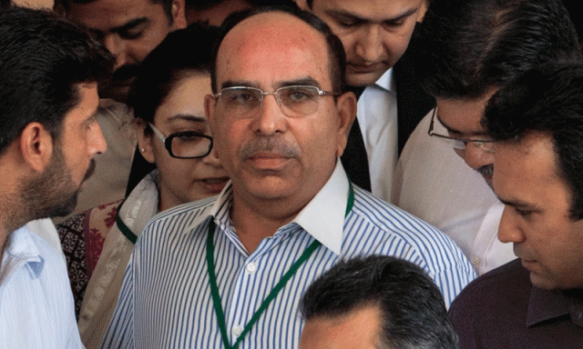 سرکاری زمین کی غیرقانونی الاٹمنٹ کا کیس، ملک ریاض اور قریبی رشتہ داروں کے غیرضمانتی وارنٹ جاری