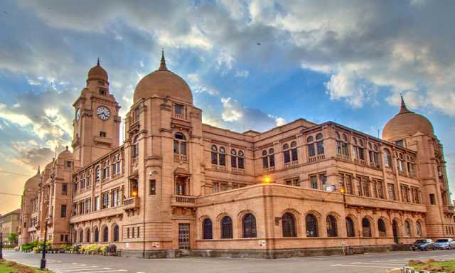 کراچی میٹروپولیٹن کارپوریشن کے ڈی جی پارکس آفس سے تاریخی نوادرات چوری