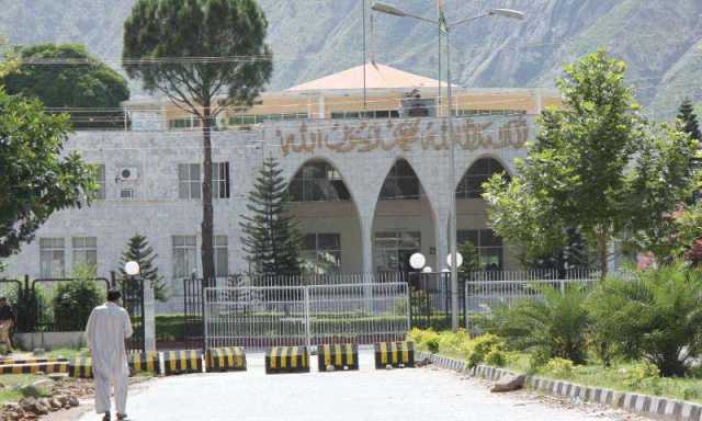 وزیراعظم آزاد کشمیر کا استعفیٰ سے انکار، پیپلز پارٹی کی نمبر گیم مکمل