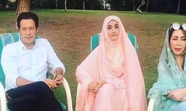 عمران خان کے دور میں اقتدار ’جعلی پیرنی‘ کے ہاتھ میں تھا، حنیف عباسی کی بشریٰ بی بی پر تنقید