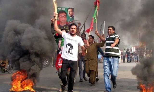 عمران خان کی 9 مئی جی ایچ کیو حملہ کیس میں ٹرائل روکنے کی درخواست