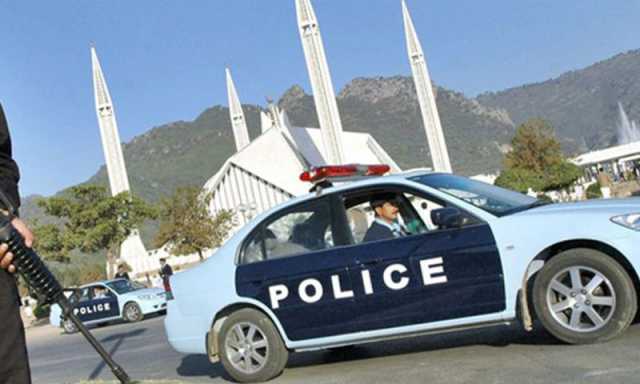 اسلام آباد میں کالے شیشوں اور فینسی نمبر پلیٹس کے خلاف کریک ڈاؤن، 45 گاڑیاں بند، 560 چالان جاری