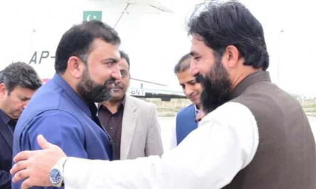 پیپلز پارٹی کے اندرونی اختلافات ختم کرنے کی کوشش تیز، وزیراعلیٰ بلوچستان سرفراز بگٹی مدت مکمل کرسکیں گے؟