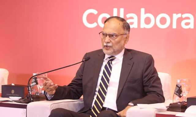 میری ٹائم شعبے میں ترقی کا سب سے پہلے فائدہ ساحلی آبادیوں کو پہنچنا چاہیے، وفاقی وزیر احسن اقبال