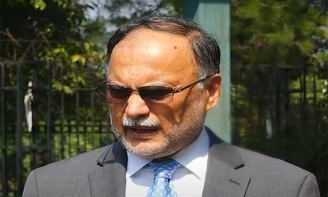 عوامی ایکشن کمیٹی کے زیادہ تر مطالبات مان لیے گئے، احسن اقبال