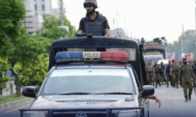 لاہور: شہریوں کو ہنی ٹریپ کرنے والا گروہ گرفتار، نقب زن گینگ بھی دھر لیا گیا