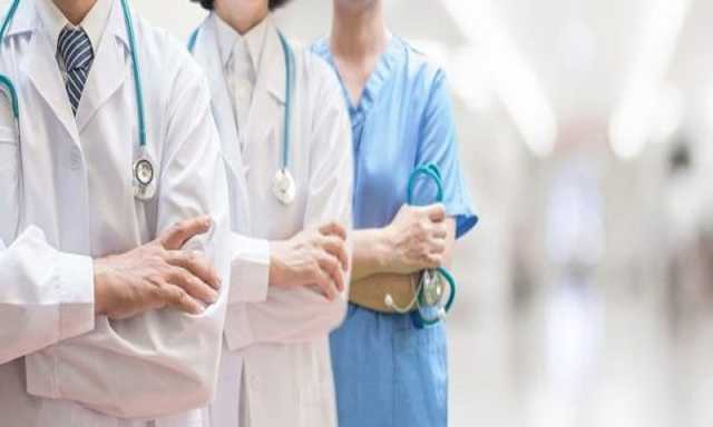 پاکستان کے 60 فیصد ڈاکٹرز بیرونِ ملک جا رہے ہیں، سینیٹ کمیٹی میں انکشاف