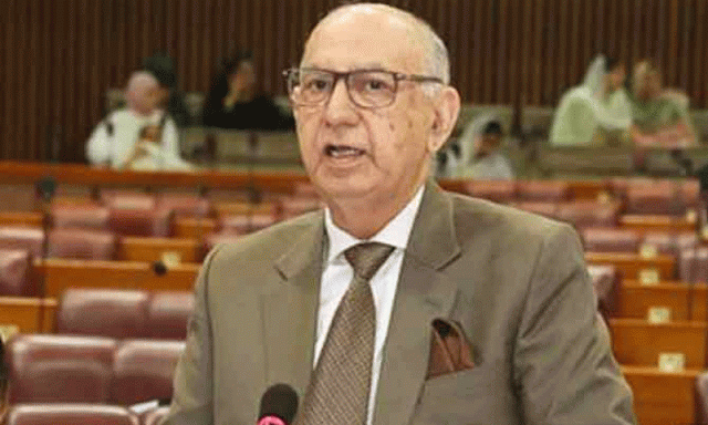 سینیٹر عرفان صدیقی کے نام پر سیاسی رہنماؤں سے لاکھوں روپے ہتھیانے کا واقعہ
