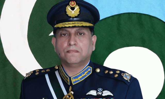 ایئر چیف مارشل ظہیر احمد بابر کی مدت ملازمت پوری ہونے پر ان کی خدمات جاری رکھنے کا فیصلہ