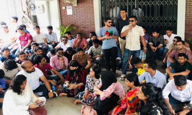 شمو قتل: ڈھاکہ یونیورسٹی کے وائس چانسلر اور پراکٹر کے استعفوں کا مطالبہ