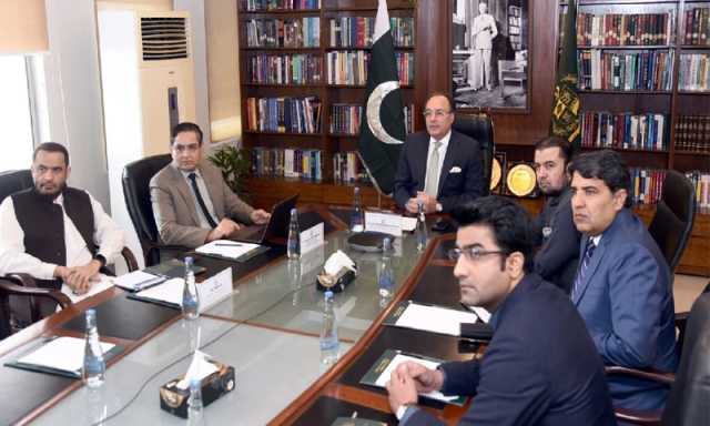 حکومت معاشی استحکام کے ساتھ نجی شعبے کو ترقی کا اہم محرک بنانے کے لیے پُرعزم ہے، وفاقی وزیرخزانہ