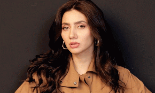 ’بائیکاٹ پر یقین نہیں رکھتی‘، بالی ووڈ میں واپسی کے امکان پر ماہرہ خان کا ردعمل، صارفین برہم