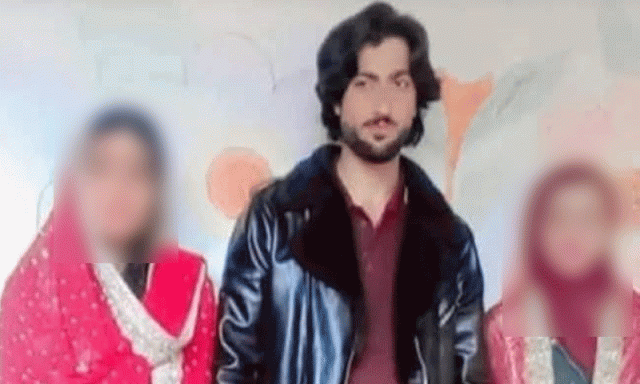 بیک وقت 2 لڑکیوں کی ایک لڑکے سے شادی: ’ایک کو بھگا کر لایا، دوسری خود پہنچ گئی‘