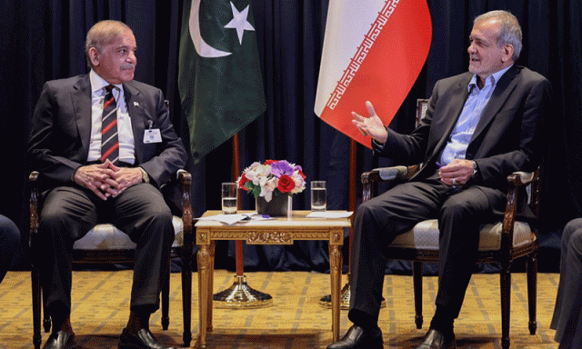 شہبازشریف کا ایرانی صدر سے رابطہ، پاک بھارت کشیدگی کے دوران برادرانہ سفارتی کوششوں کا اعتراف