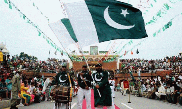 بھارتی یوٹیوب چینلز پر پاکستان کا ملی نغمہ نشر، ہندوستانی تلملا اٹھے