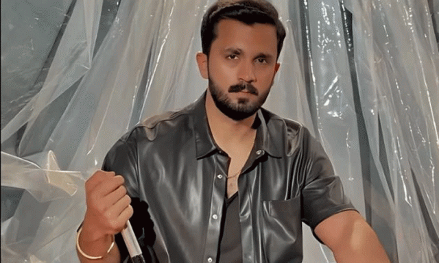 رجب بٹ نے شہری پر تشدد کے بعد معافی مانگ لی
