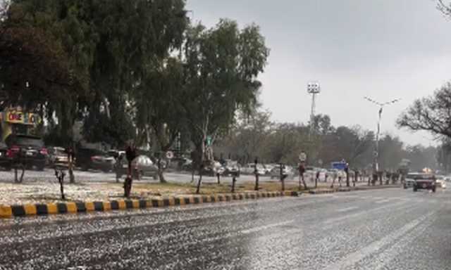 اسلام آباد سمیت ملک کے بالائی علاقوں میں گرج چمک کے ساتھ بارش اور ژالہ باری کی پیشگوئی