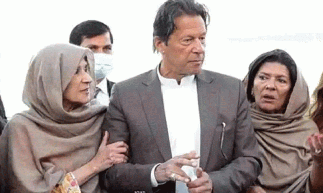 عمران خان سے بہنوں کی 40 منٹ تک ملاقات، علیمہ خان نے بیرسٹر گوہر سے اہم سوال پوچھ لیا