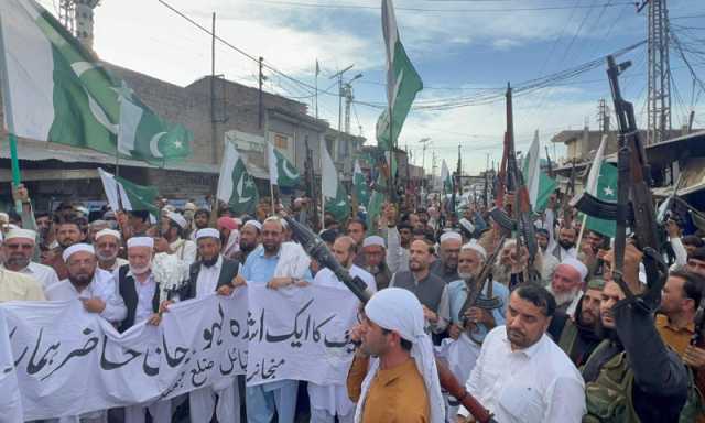 بھارت کا غرور خاک میں ملنے پر عوام کی جگہ جگہ ریلیاں، پاک فوج زندہ باد کے نعرے