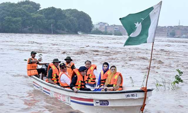 ‘کشتی میں بیٹھ کر راوی کا جائزہ لینے کی کیا منطق؟’، مریم نواز نے تنقید کا کیا جواب دیا؟